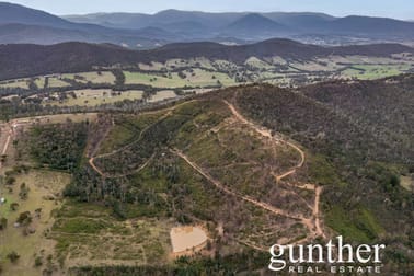 Click to view all images 188 Pauls Lane Dixons Creek VIC 3775 - Image 1