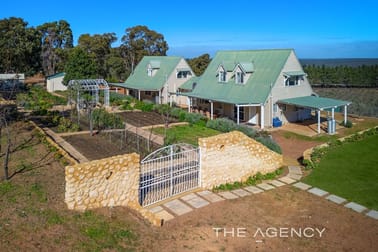 124 McKnoe Drive Morangup WA 6083 - Image 1