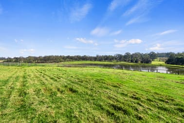 Click to view all images 37 Hilltop Road Tennyson NSW 2754 - Image 3