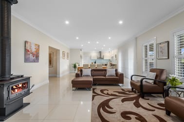 224 Kennedys Lane Darraweit Guim VIC 3756 - Image 3