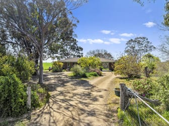 Click to view all images 109 Gall Lane Balmattum VIC 3666 - Image 2