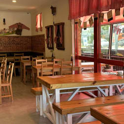 Restaurant  business for sale in Urangan - Image 3