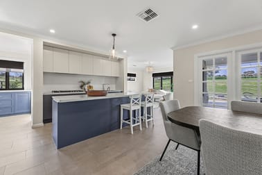 Click to view all images 8 Walgrove Road Yass NSW 2582 - Image 3