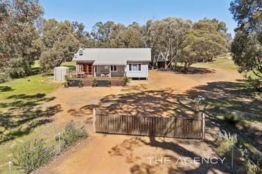 80 Martin Street Bakers Hill WA 6562 - Image 2