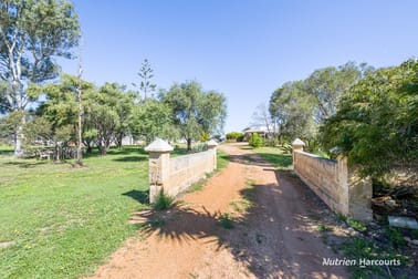 1196 Bennies Road Wanerie WA 6503 - Image 2
