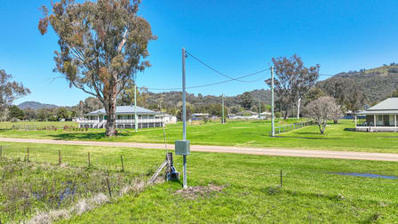 20 Duncan Street Woolomin NSW 2340 - Image 3
