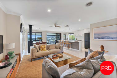 Click to view all images 114 Cherry Tree Lane Bungendore NSW 2621 - Image 3