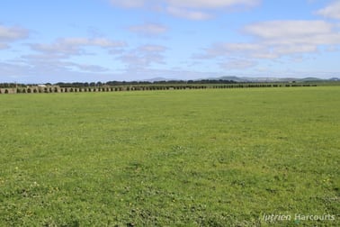 524 Remembrance Drive Windermere VIC 3352 - Image 3