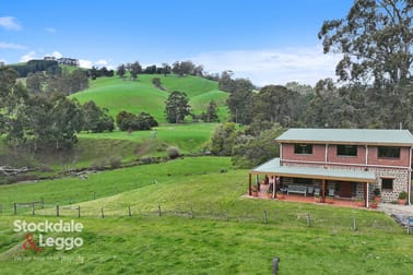 Click to view all images 140 Mirboo - Yarragon Road Allambee South VIC 3871 - Image 1