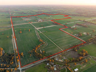 Click to view all images 479 Stokes Road Strathmerton VIC 3641 - Image 2