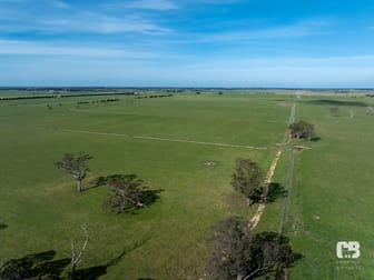 Click to view all images 616 Sale-Toongabbie Road Nambrok VIC 3847 - Image 3