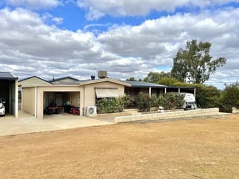 Click to view all images 151 North Road York WA 6302 - Image 3