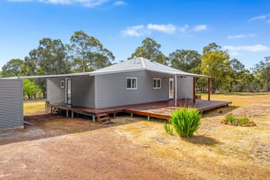 Click to view all images 252 Louisa Circle Morangup WA 6083 - Image 1