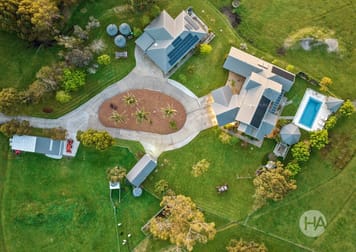 Click to view all images 17 Cooper Lane Inverloch VIC 3996 - Image 3
