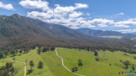 Click to view all images 83 Byers Lane Rosewhite VIC 3737 - Image 3