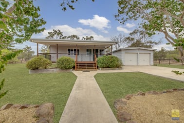 Click to view all images 250 Schilling Lane River Ranch QLD 4680 - Image 2
