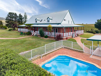 Click to view all images 8654A New England Highway Tenterfield NSW 2372 - Image 1