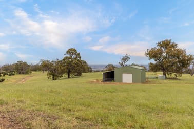 Click to view all images 328 Kiln Road Karrakup WA 6122 - Image 3