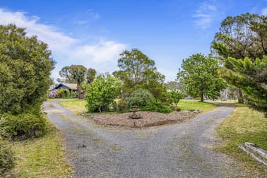 Click to view all images 38 Main Street Buangor VIC 3375 - Image 3
