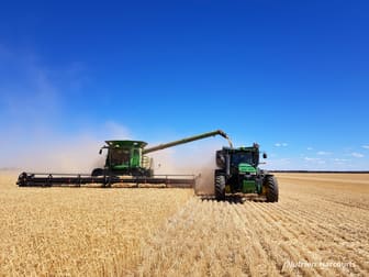 Click to view all images . Waitavalo Farms Narembeen WA 6369 - Image 1