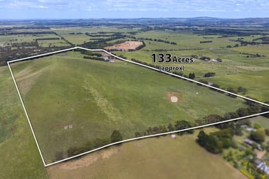 Click to view all images 19 JOYCES ROAD Monegeetta VIC 3433 - Image 2