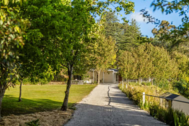 7 Hillcrest Avenue Crafers West SA 5152 - Image 1