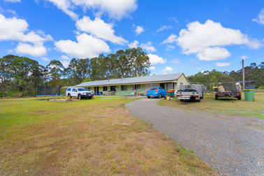 Click to view all images 13119 Pacific Highway Coolongolook NSW 2423 - Image 3