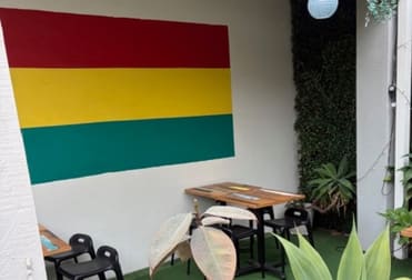 V2082 . Elwood VIC 3184 - Image 2