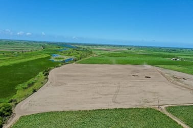 Click to view all images 121 Hobson Road Jarvisfield QLD 4807 - Image 1