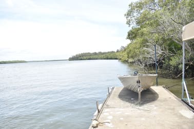 Click to view all images 381 Beaver Rock Road Beaver Rock QLD 4650 - Image 1