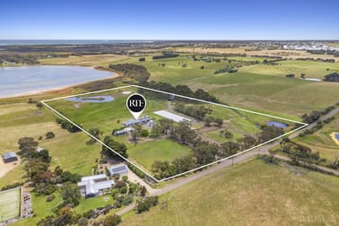 Click to view all images 152-170 Creswell Road Marcus Hill VIC 3222 - Image 2