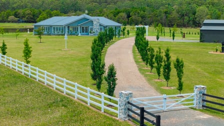 10 Suncrest Close Bulahdelah NSW 2423 - Image 1