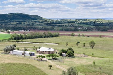 Click to view all images 120 Stephens Road Flagstone Creek QLD 4344 - Image 1