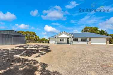 424 Watts Gully Road Kersbrook SA 5231 - Image 2