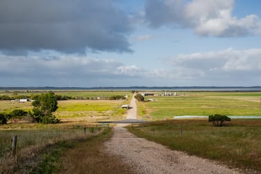 54 Lake Bonney Access Road Tantanoola SA 5280 - Image 2