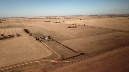 Click to view all images 129 Hodgson Road Swanwater VIC 3477 - Image 1