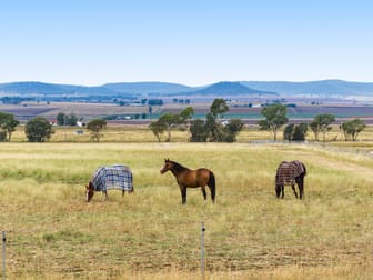 Click to view all images 141 Rickert Road Kings Creek QLD 4361 - Image 2