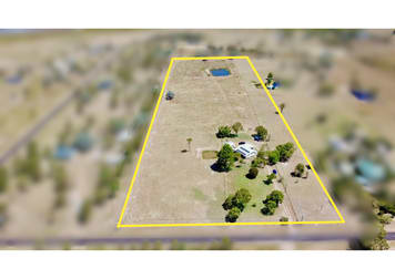 Click to view all images 42 Haslingden Road Lockyer Waters QLD 4311 - Image 2