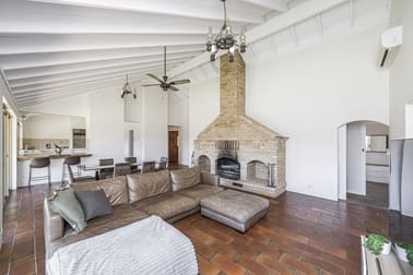 Click to view all images 167 Davis Road Lower Chittering WA 6084 - Image 2