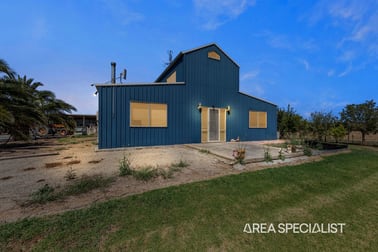 Click to view all images 1040 Koo Wee Rup-Long Warry Road Catani VIC 3981 - Image 2