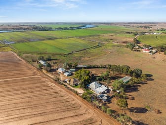 Click to view all images 63 Carter Road Swanport SA 5253 - Image 1