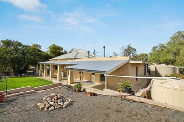 Click to view all images 63 Carter Road Swanport SA 5253 - Image 3