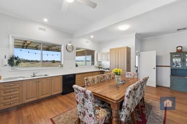 Click to view all images 180 Irrewillipe-Pirron Yallock Road Irrewillipe VIC 3249 - Image 2