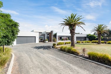Click to view all images 127 School Lane Cambrian Hill VIC 3352 - Image 2