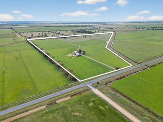 Click to view all images 961 Sale-Toongabbie Road Winnindoo VIC 3858 - Image 1