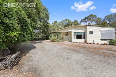 Click to view all images 225 Invermay Road Athlone VIC 3818 - Image 2