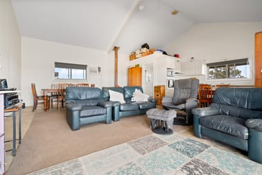 Click to view all images 35 Beryl Road Gulgong NSW 2852 - Image 2