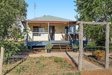 122 Spring Creek Road Spring Creek QLD 4361 - Image 2