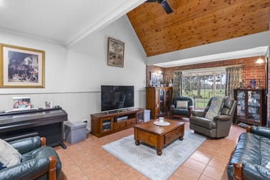 25 Ryan Court Tallarook VIC 3659 - Image 3