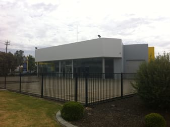 Building 2/31 - 35 Hammond Avenue Wagga Wagga NSW 2650 - Image 1